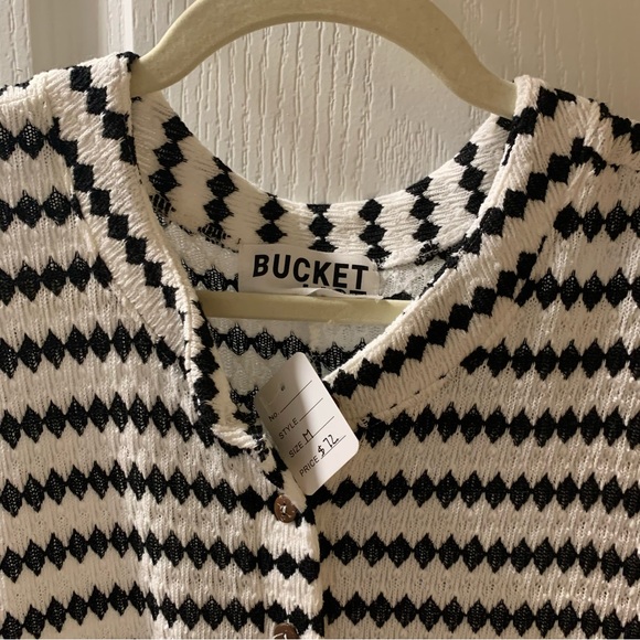 Wide Leg Flowy Jumpsuit - Picture 2 of 4